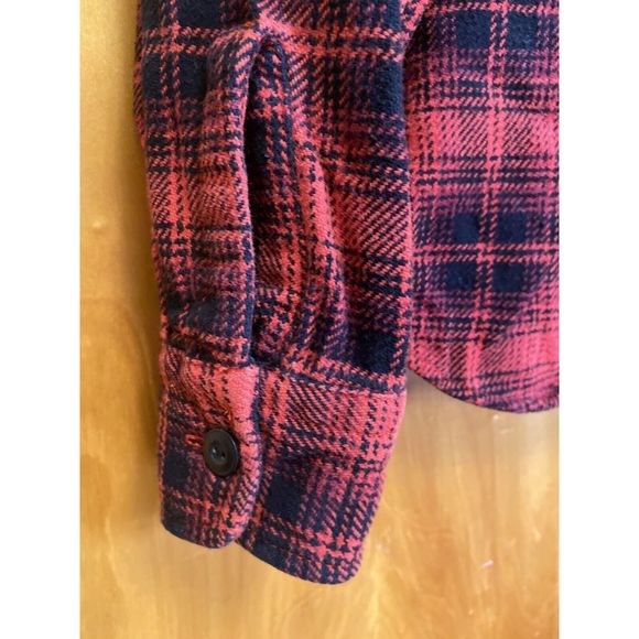 Authentic Flannel Men’s Long Sleeve Shirt Size M Red & Black 100% Cotton - Picture 3 of 10